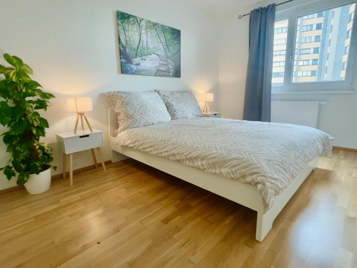 Central 55M2 Flat With Balcony & Parking Вена Экстерьер фото